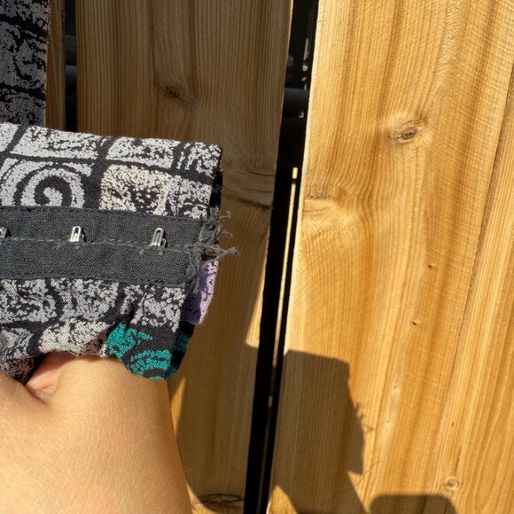 PRICE FIRM Vintage 80s 90s Grey Abstract Print Button Down Blouse Jacket | S/M - Picture 13 of 17